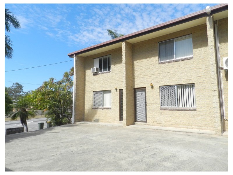 2/37 J Hickey Avenue, Clinton QLD 4680