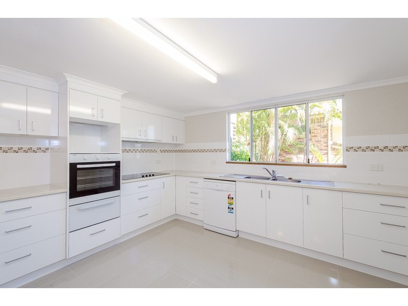 35 Allunga Drive, Glen Eden QLD 4680