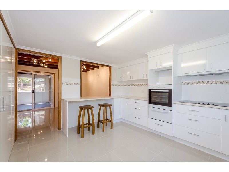 35 Allunga Drive, Glen Eden QLD 4680