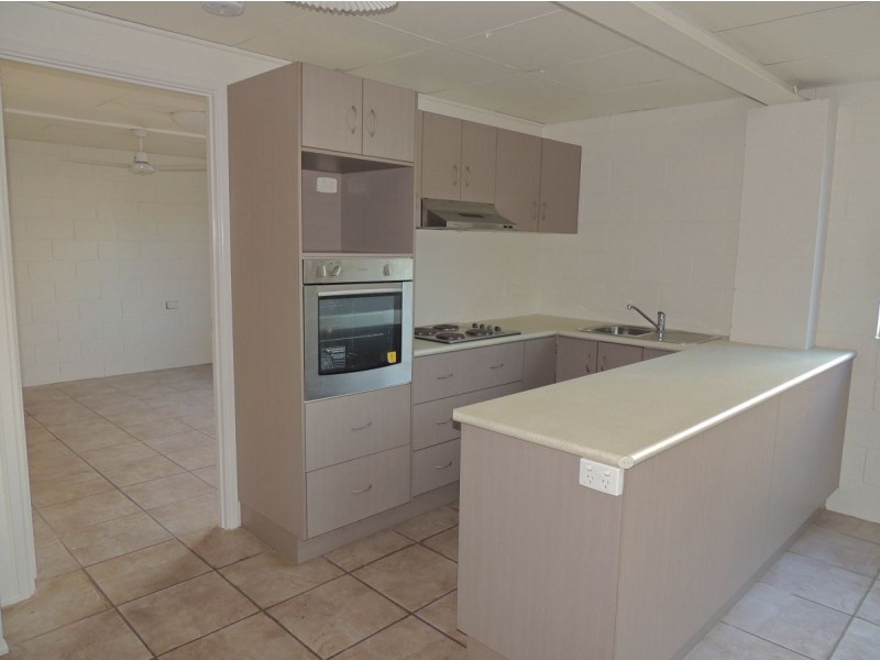 38 COCKATOO DRIVE, New Auckland QLD 4680