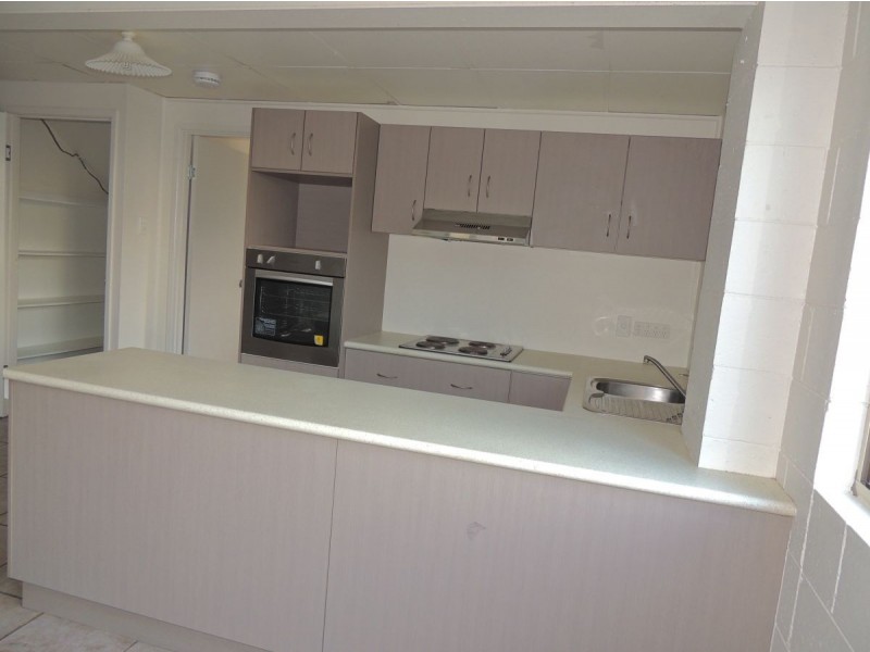 38 COCKATOO DRIVE, New Auckland QLD 4680