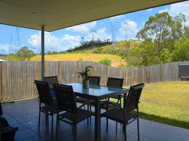 52 BRIFFNEY STREET, Kirkwood QLD 4680