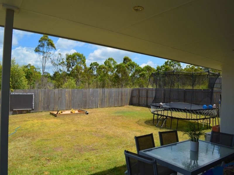 52 BRIFFNEY STREET, Kirkwood QLD 4680