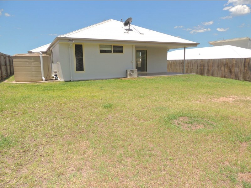 52 BRIFFNEY STREET, Kirkwood QLD 4680