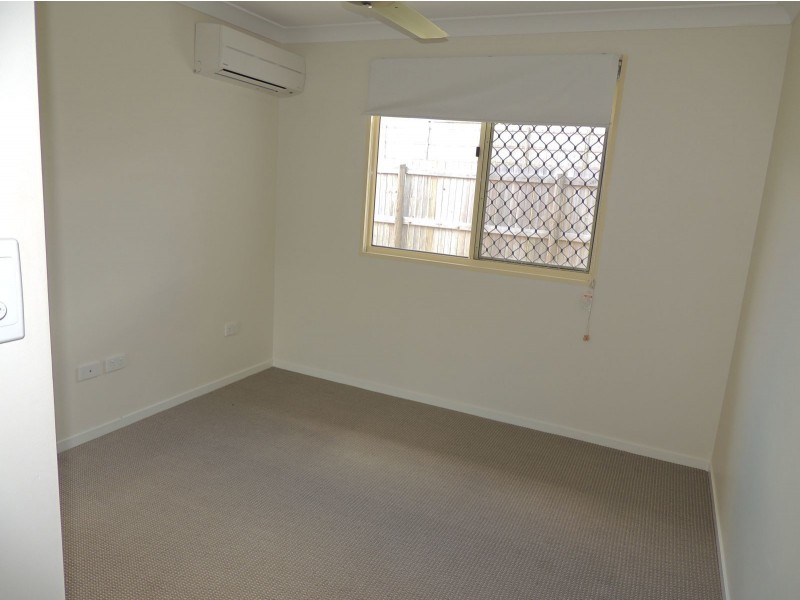 52 BRIFFNEY STREET, Kirkwood QLD 4680