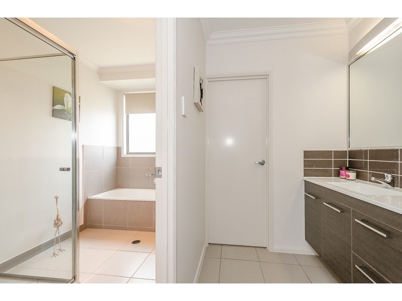 38 NANANDO DRIVE, Calliope QLD 4680
