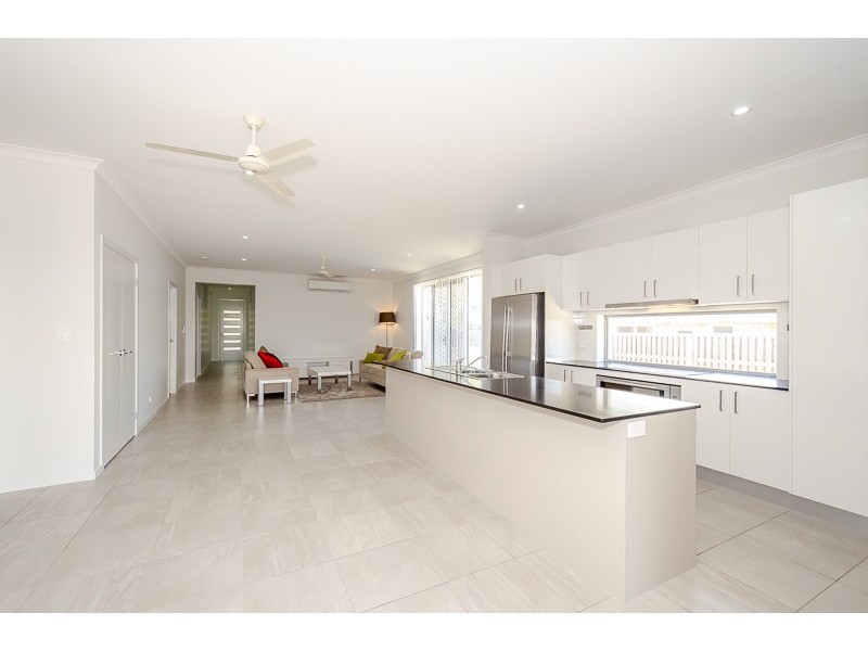 50 Creekview Drive, New Auckland QLD 4680