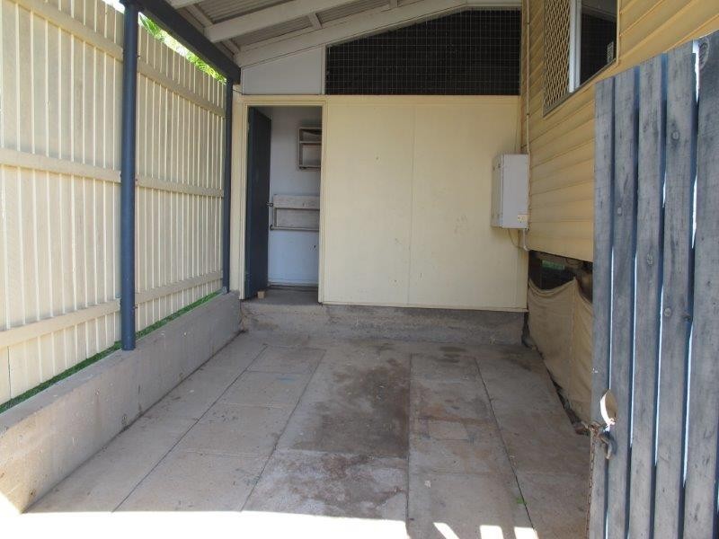 3 Lomas Street, West Gladstone QLD 4680