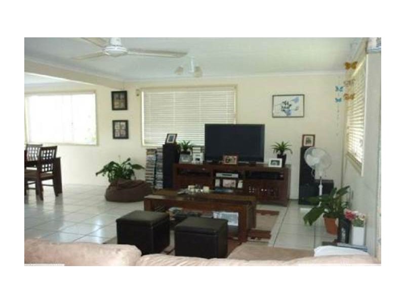 33 Dixon Drive, Telina QLD 4680