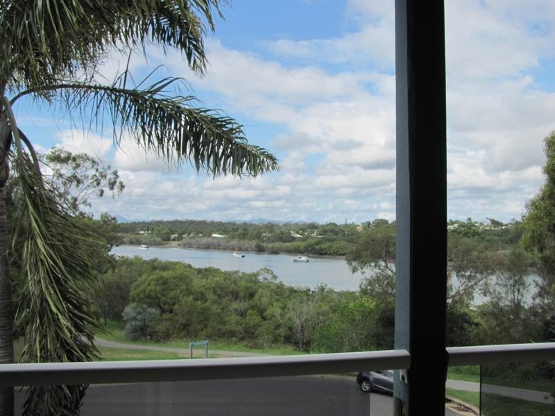 1/32 PARKSIDE STREET, Tannum Sands QLD 4680