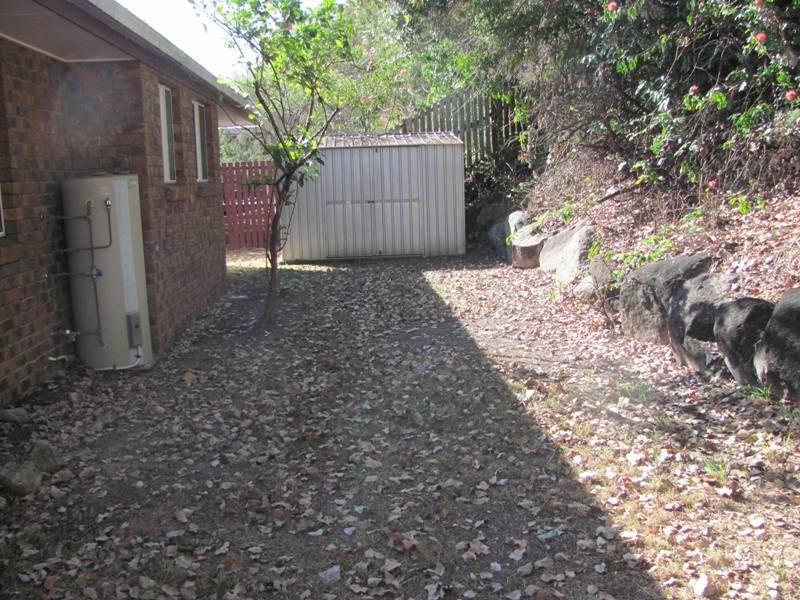 8 Curtis Avenue, Boyne Island QLD 4680