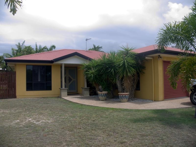 8 Pryde Street, Tannum Sands QLD 4680
