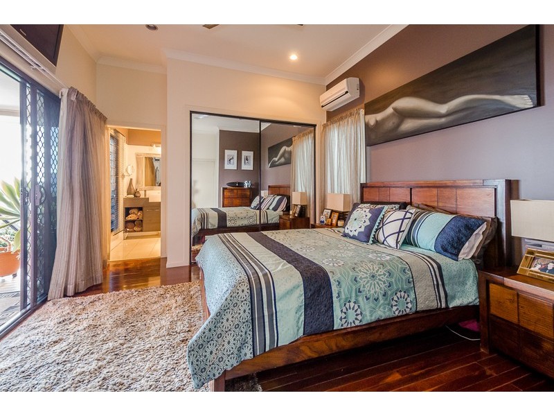 13 Williamson Street, West Gladstone QLD 4680