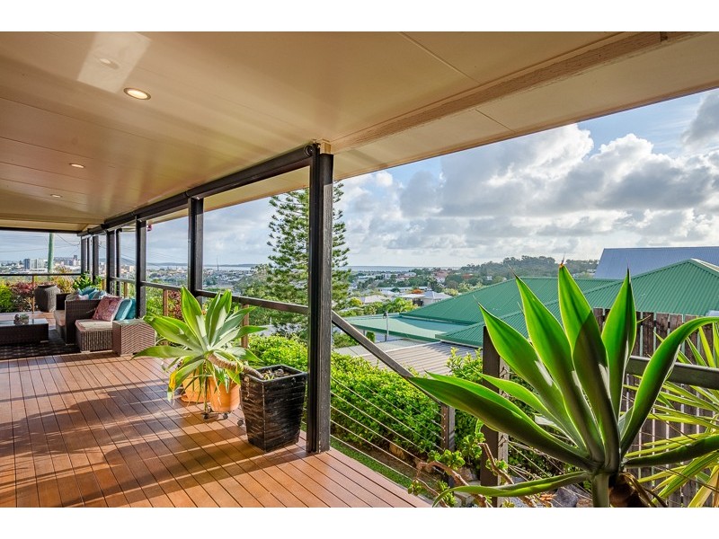 13 Williamson Street, West Gladstone QLD 4680