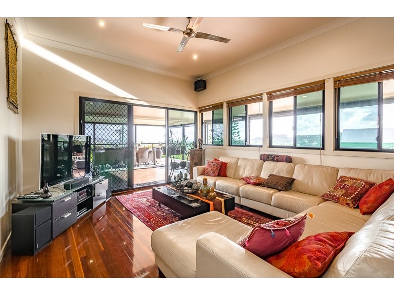 13 Williamson Street, West Gladstone QLD 4680