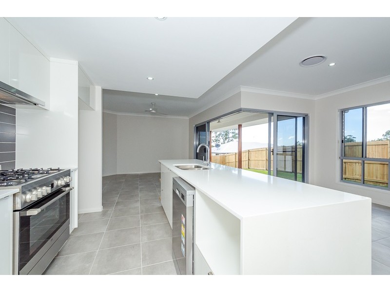 39 Fitzroy Avenue, Clinton QLD 4680