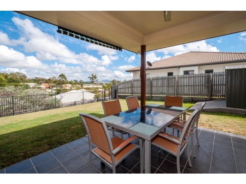 25 Larcom Rise, West Gladstone QLD 4680