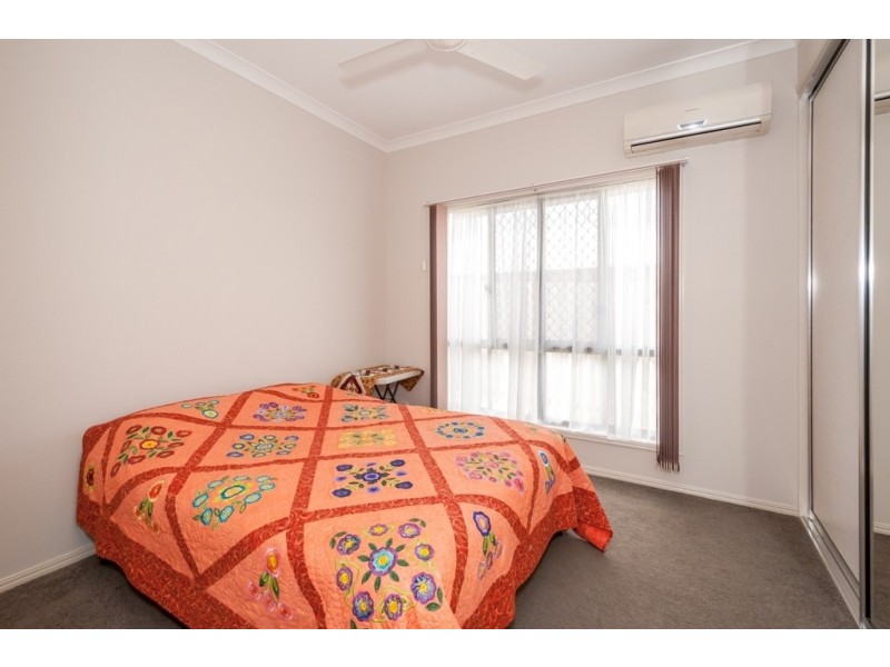 25 Larcom Rise, West Gladstone QLD 4680