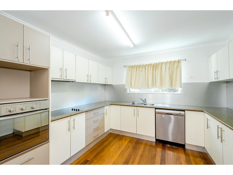 22 STEWART STREET, West Gladstone QLD 4680