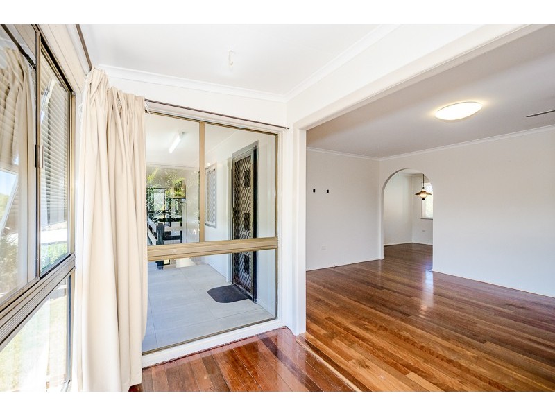 22 STEWART STREET, West Gladstone QLD 4680