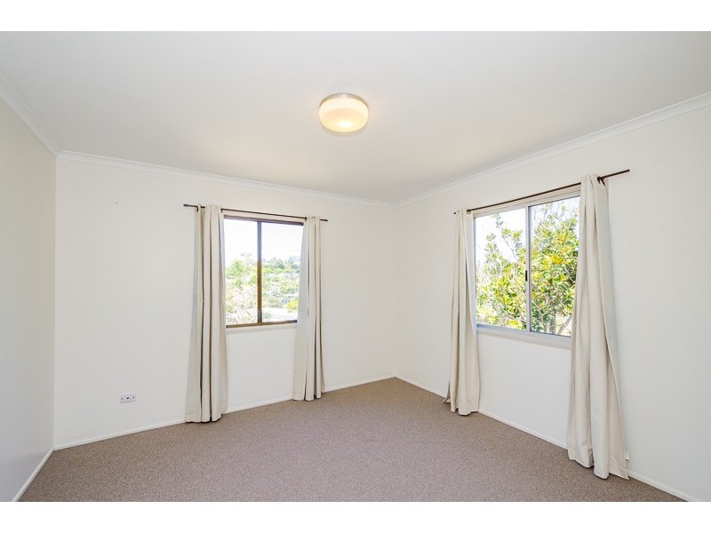 22 STEWART STREET, West Gladstone QLD 4680