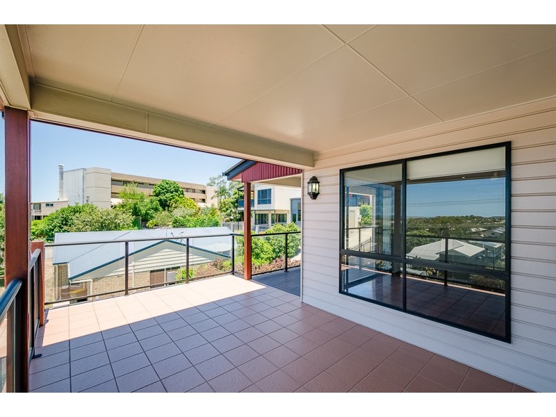 27 AGNES STREET, South Gladstone QLD 4680