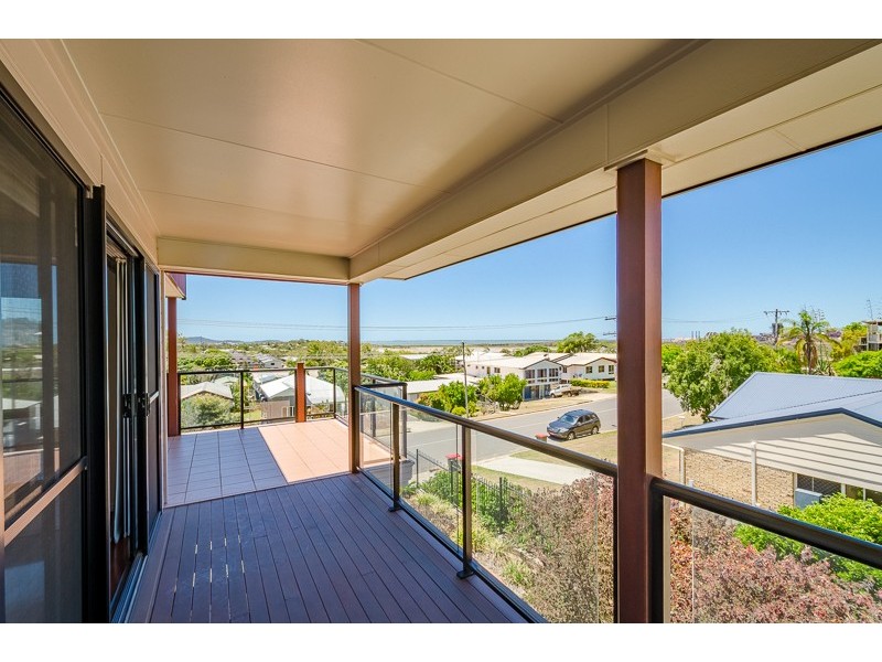 27 AGNES STREET, South Gladstone QLD 4680