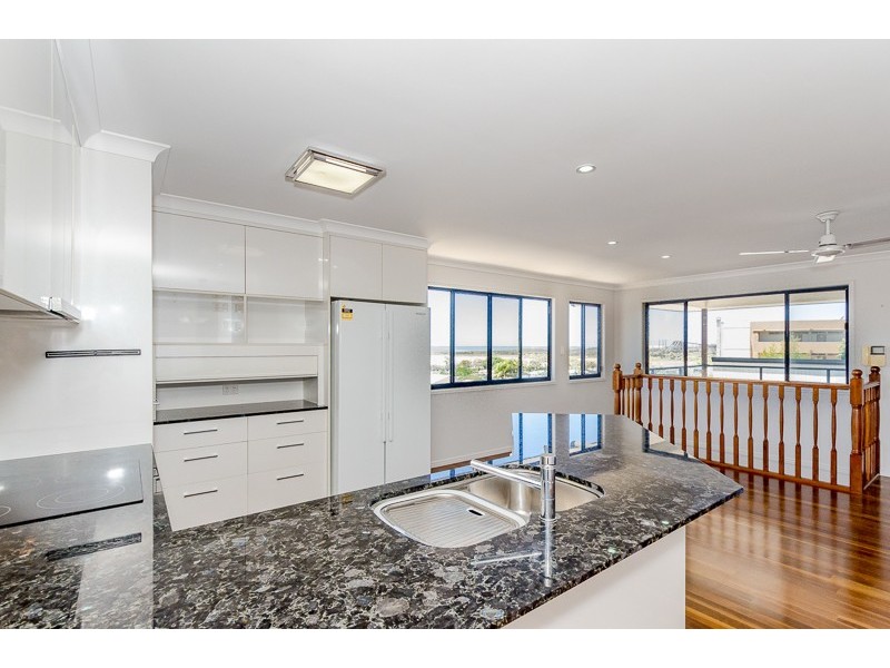 27a AGNES STREET, South Gladstone QLD 4680