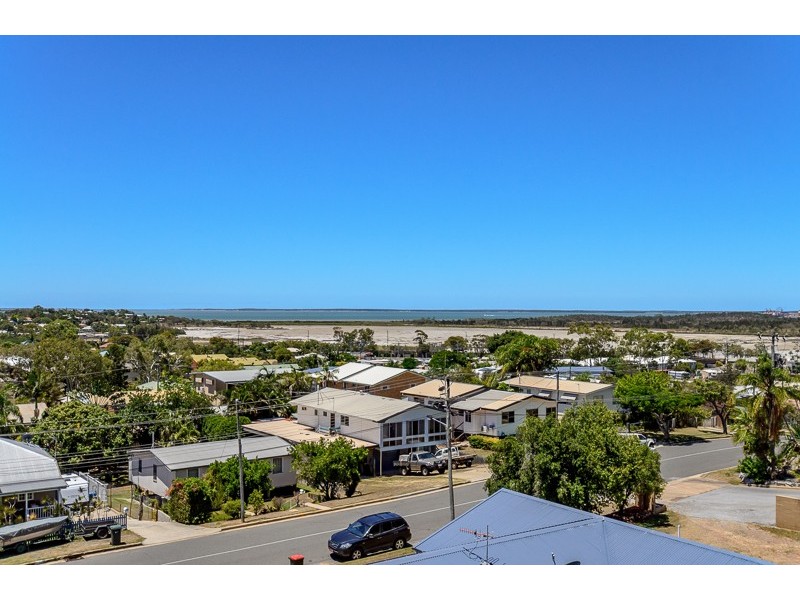 27a AGNES STREET, South Gladstone QLD 4680