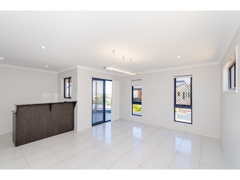 27a AGNES STREET, South Gladstone QLD 4680