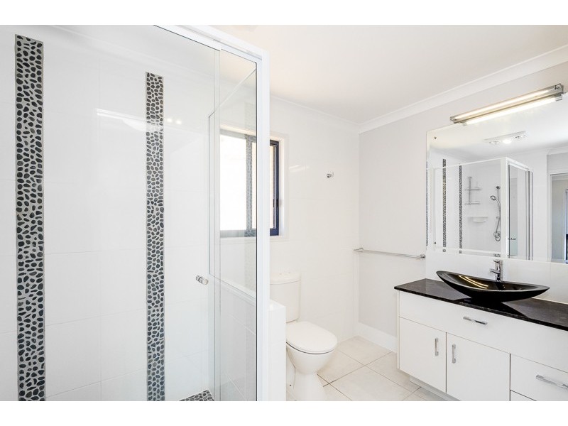 27a AGNES STREET, South Gladstone QLD 4680