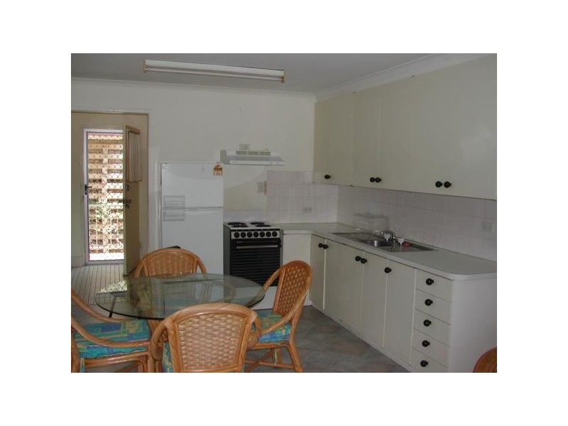 6/32 Elizabeth Street, South Gladstone QLD 4680