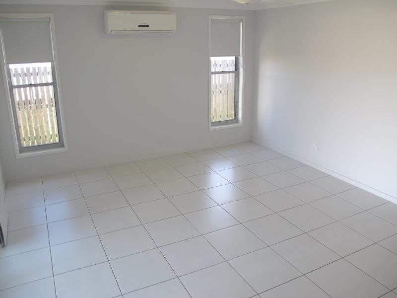 18 Bottlebrush Dr, Kirkwood QLD 4680