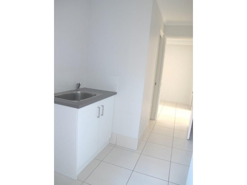 18 Bottlebrush Dr, Kirkwood QLD 4680