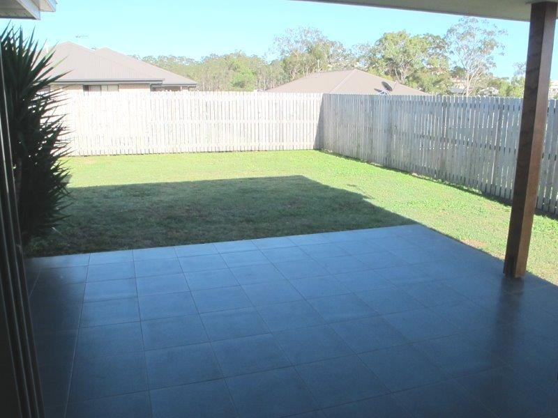 18 Bottlebrush Dr, Kirkwood QLD 4680