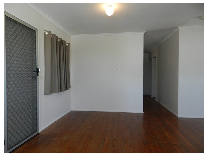 32 Wilson Street, New Auckland QLD 4680