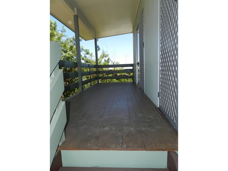 32 Wilson Street, New Auckland QLD 4680