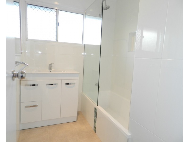 11 KIANGA STREET, Barney Point QLD 4680