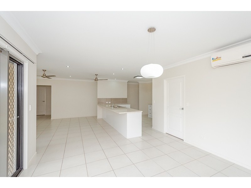 18 REDGUM DRIVE, Kirkwood QLD 4680