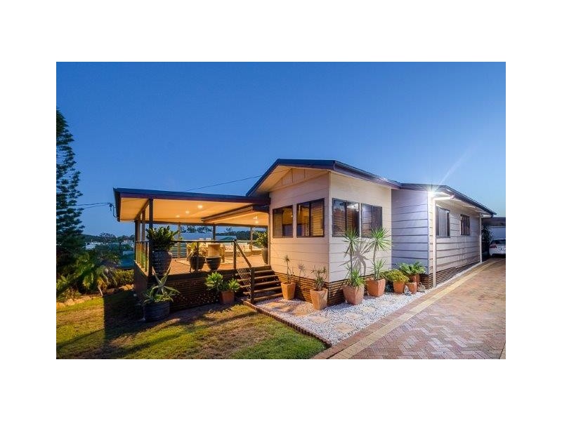 13 Williamson Street, West Gladstone QLD 4680