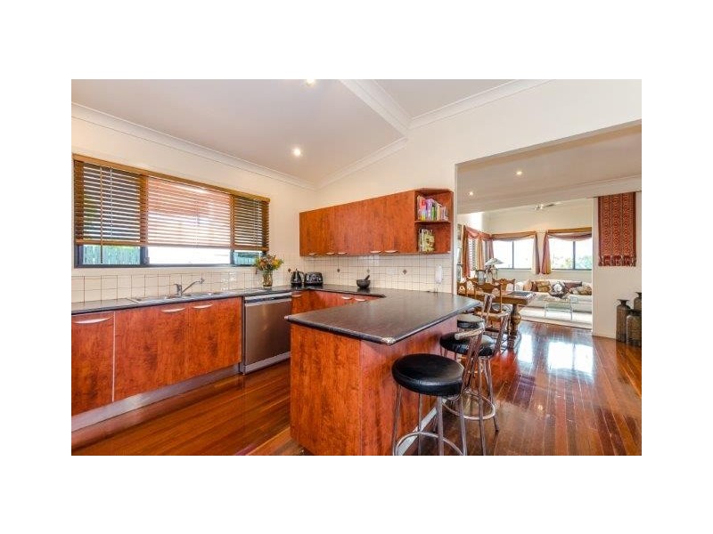 13 Williamson Street, West Gladstone QLD 4680