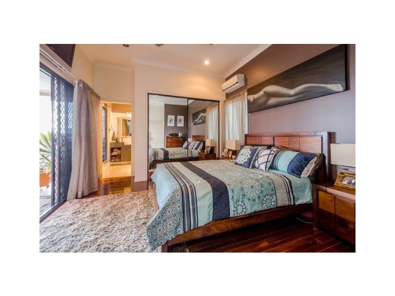 13 Williamson Street, West Gladstone QLD 4680