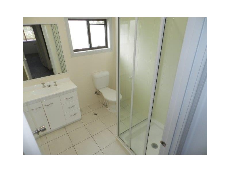 3/8 Nothling Street, New Auckland QLD 4680