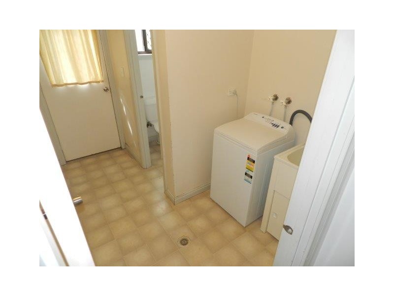 3/8 Nothling Street, New Auckland QLD 4680