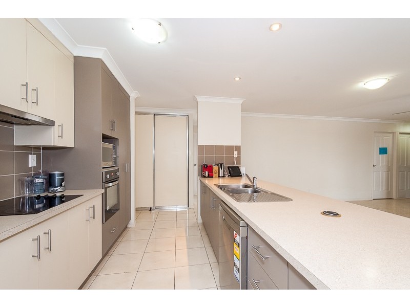 9 Larcom Rise, West Gladstone QLD 4680