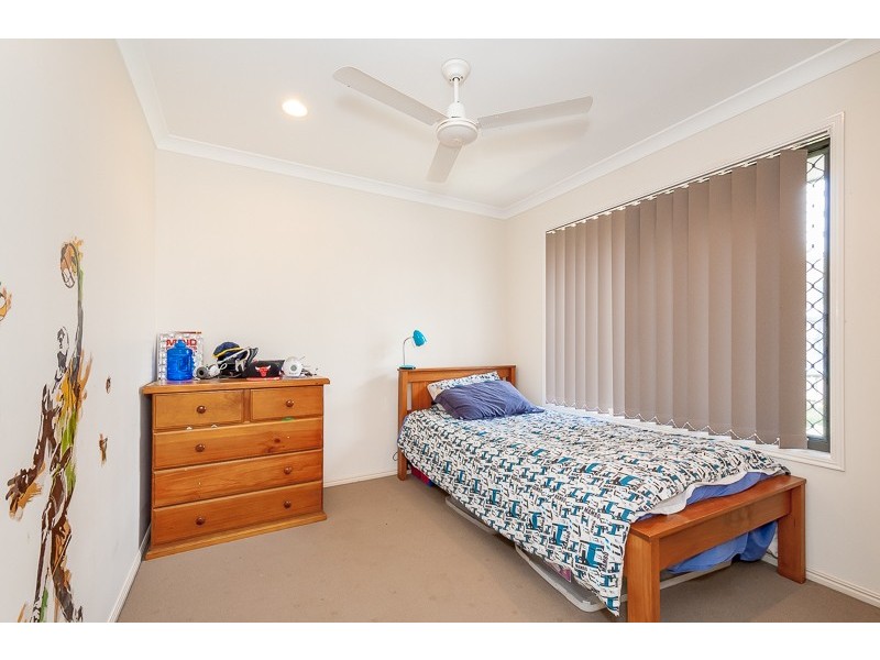 9 Larcom Rise, West Gladstone QLD 4680