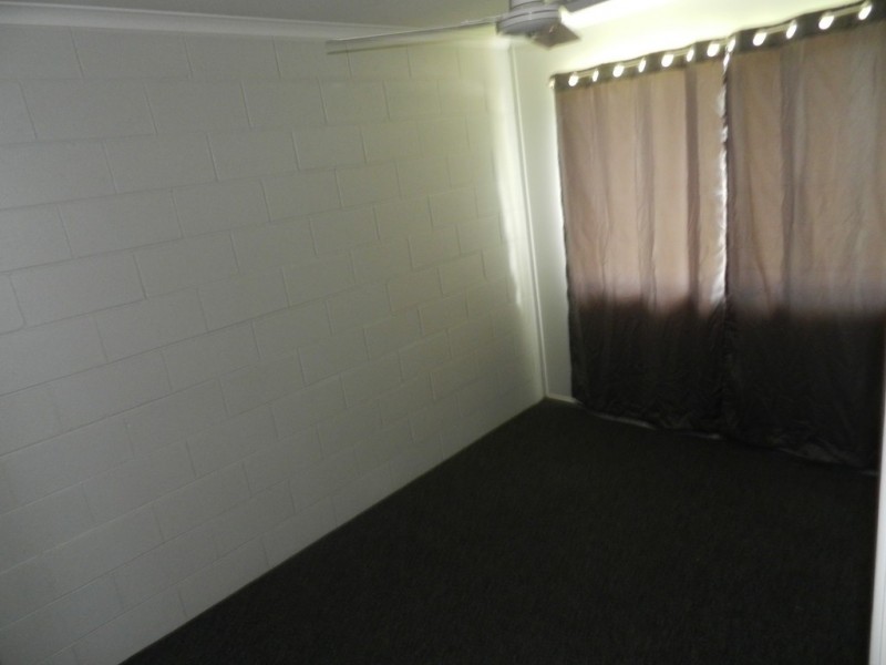 2/9 MCCANN STREET, South Gladstone QLD 4680