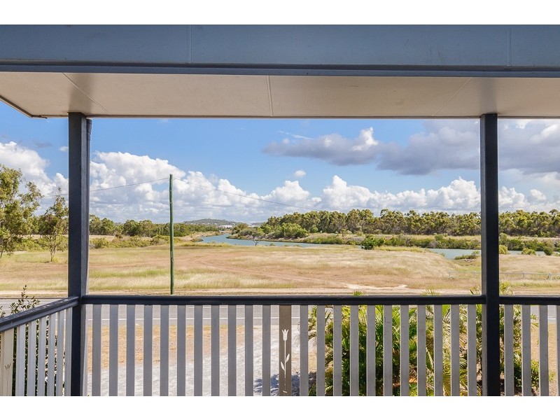 51 Park Street, West Gladstone QLD 4680