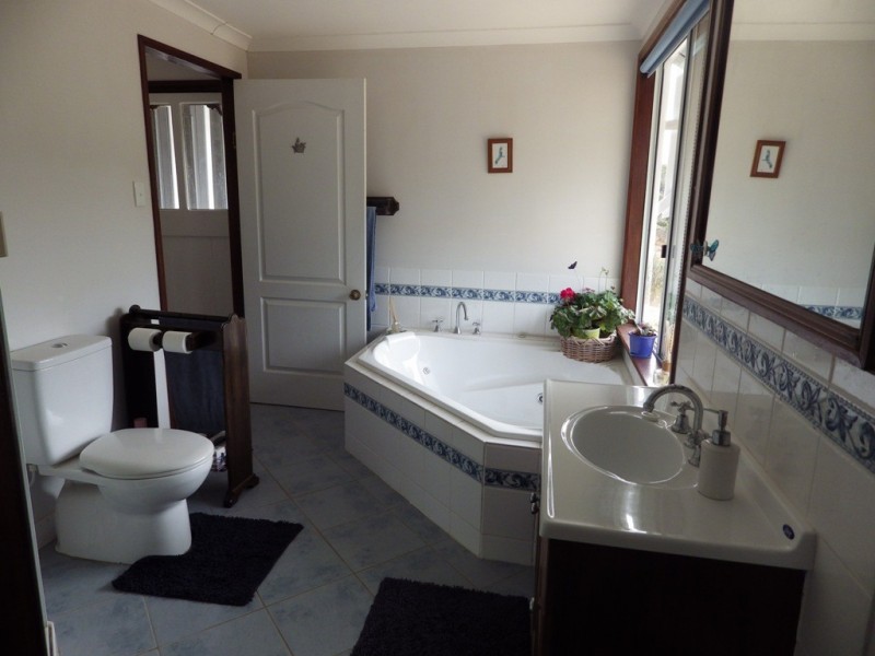 213 Old Ten Chain Road, Calliope QLD 4680