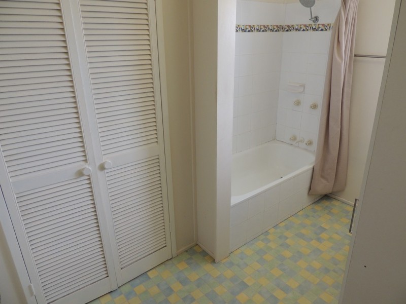 14 POTTER STREET, Clinton QLD 4680